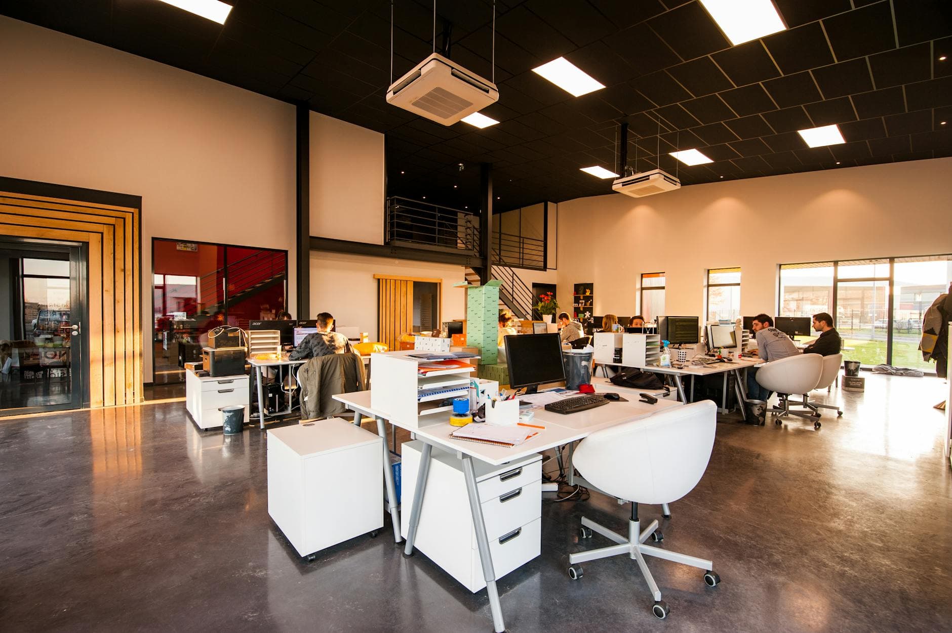 Founder’s Financial Mastery: Navigating Cash Flow & Product Dev
